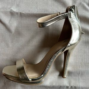 Windsor - Gold formal heels Size 7